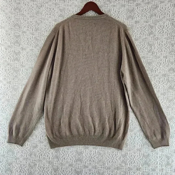 Jos.A Banks Wool Cashmere Blend V Neck Pull over Men's Sweater *Italy * XL - Picture 2 of 8
